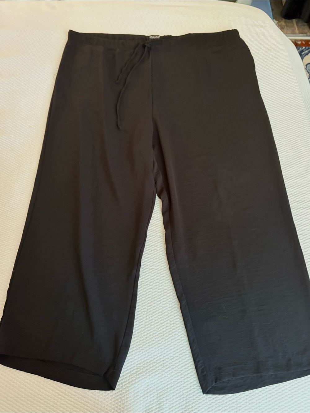 Jones New York Black Cropped Ankle Pants